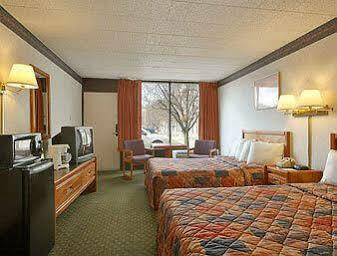 Days By Wyndham Darien Theme Park